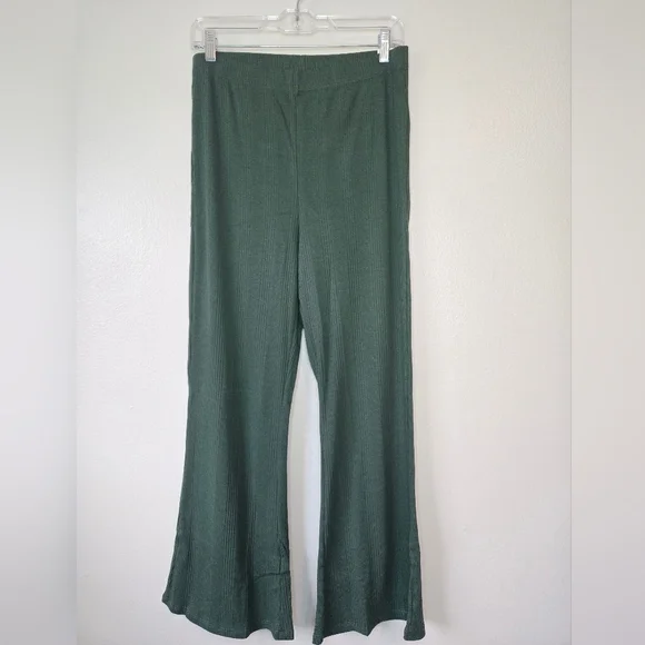 NWT Aerie Ribbed Ankle Flare Pants Green Size Large - Picture 2 of 6